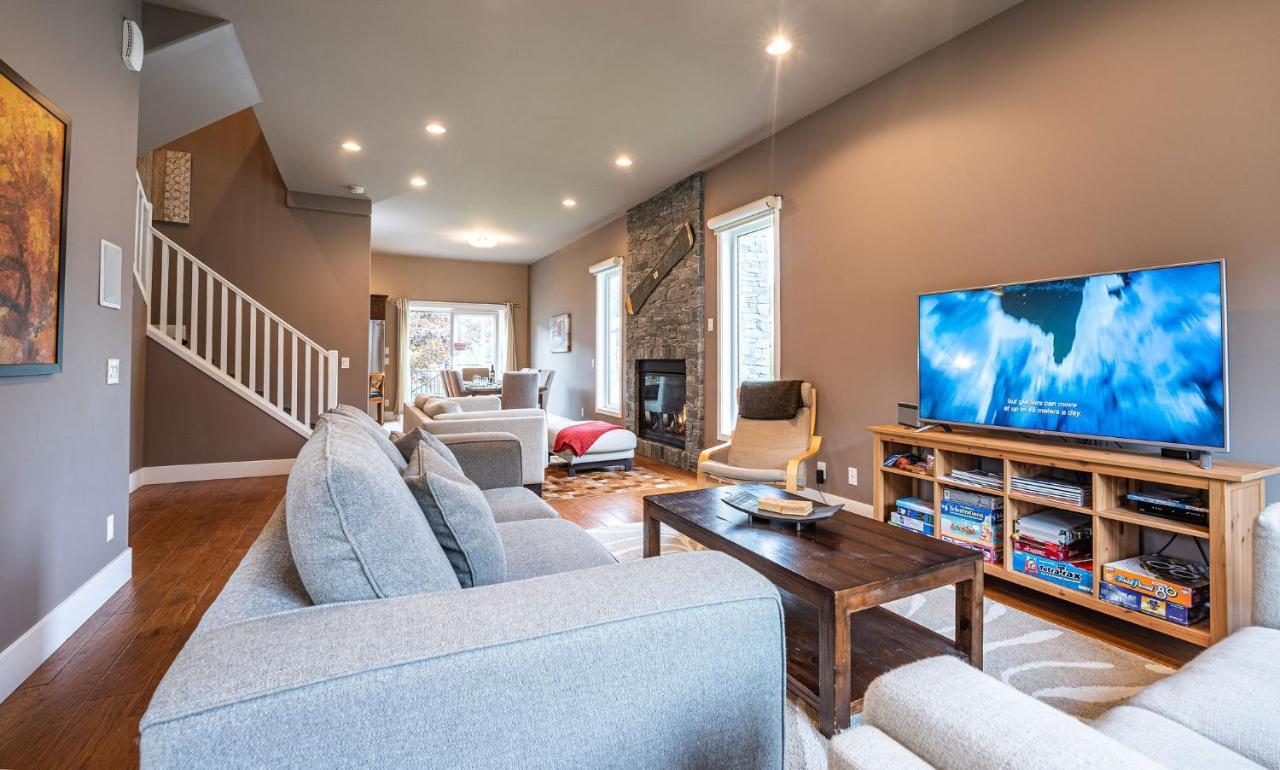 Aspen Lodge By Revelstoke Vacations Екстериор снимка